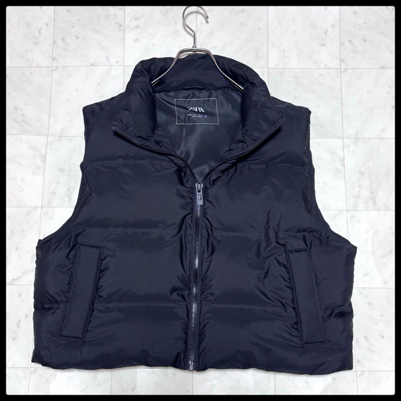 ZARA ザラ パフベスト ダウンベスト ブラック XL ビッグサイズ - メルカリ ZARA ザラ パフベスト ダウンベスト ブラック XL ビッグサイズ - メルカリ