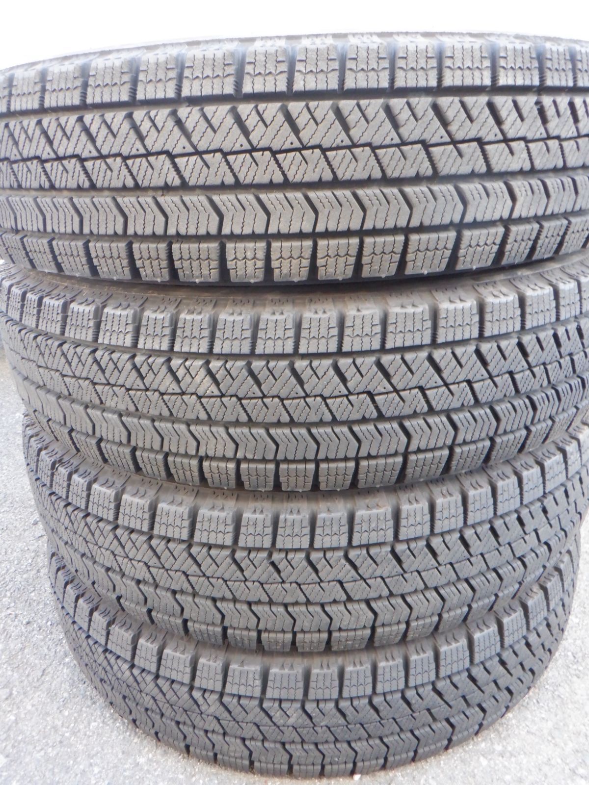 未使用に近い　145/80R13　ブリヂストン　ブリザックVRX2　2024年製　４本　インチダウン装着にも