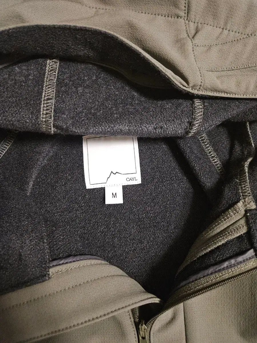 CAYL ケイル サーモポケットジャケット カーキ M