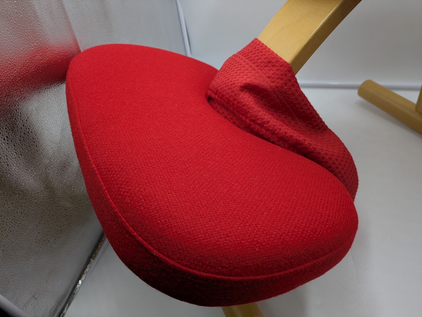 リボ 美品 RYBO バランス チェア イージー balans Easy レッド (M886