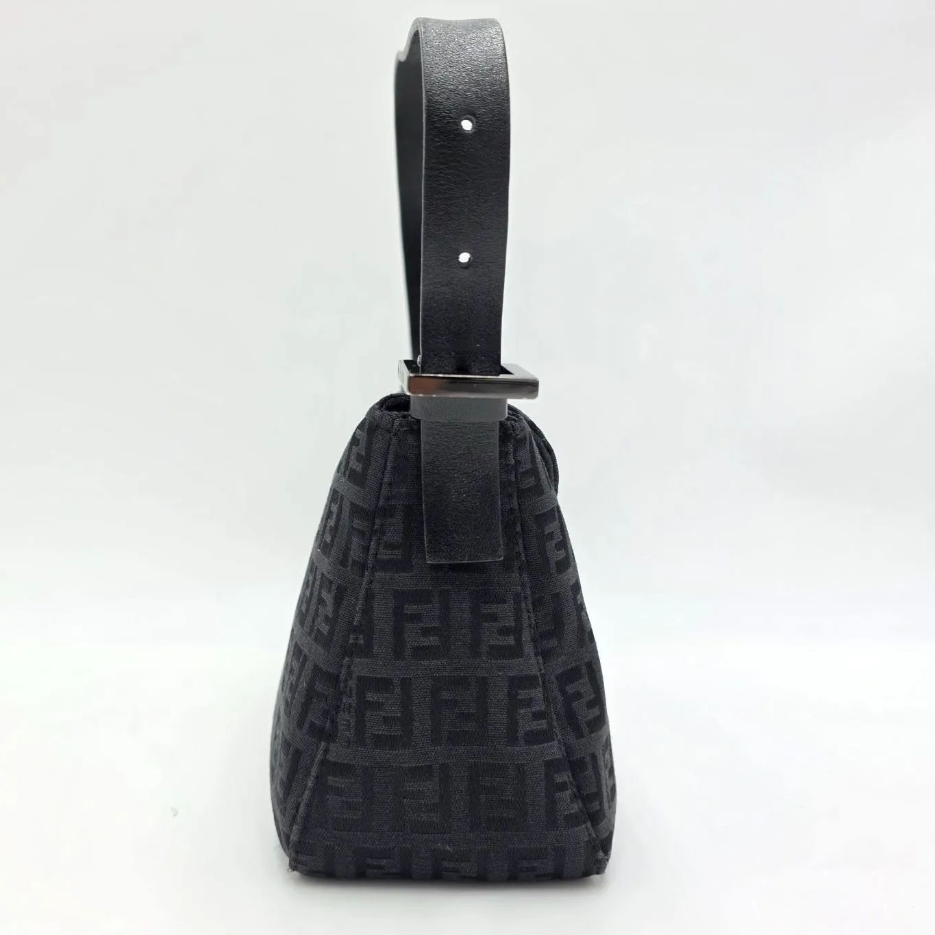 FENDI マンマバケット ズッキーノ キャンバス×レザー 8BR003 - メルカリ