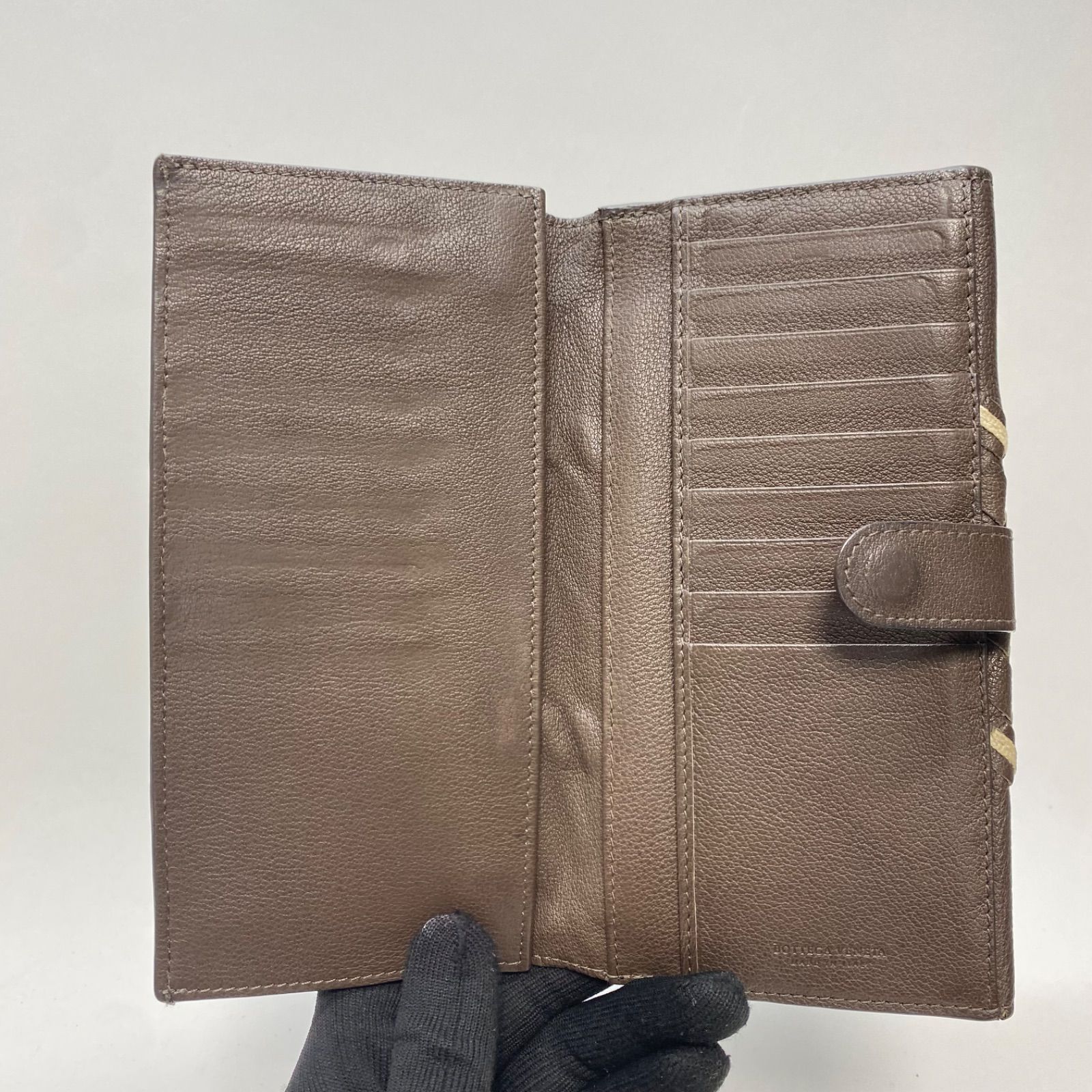 ボッテガヴェネタ 長財布 イントレチャート ラウンドファスナー 刺繍 本革 濃茶 ボッテガヴェネタ 長財布 購入 イントレチャート ラウンドファスナー