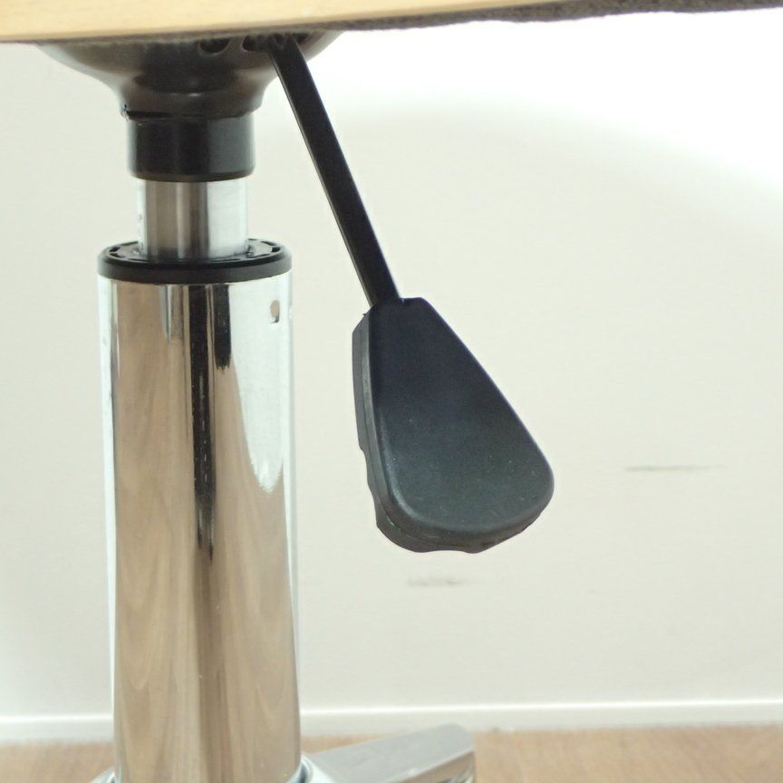 ミーティングチェア