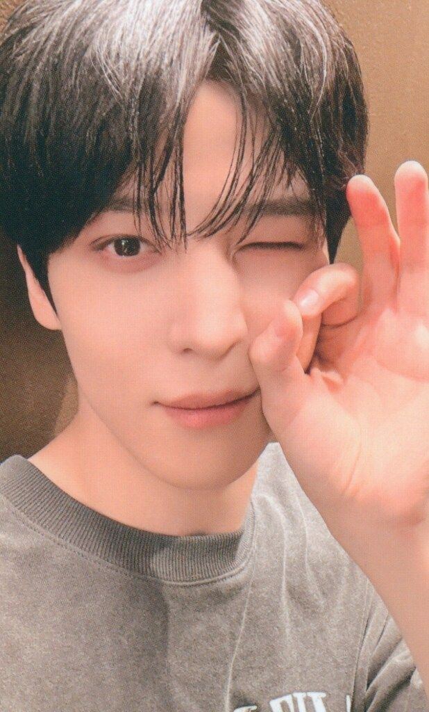 ATEEZ トレカパック YUNHO 8ROOM POPUP 1週目 - メルカリ