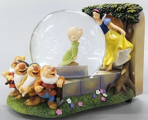 中古】置物・装飾品 白雪姫＆7人のこびと オルゴール付きスノードーム