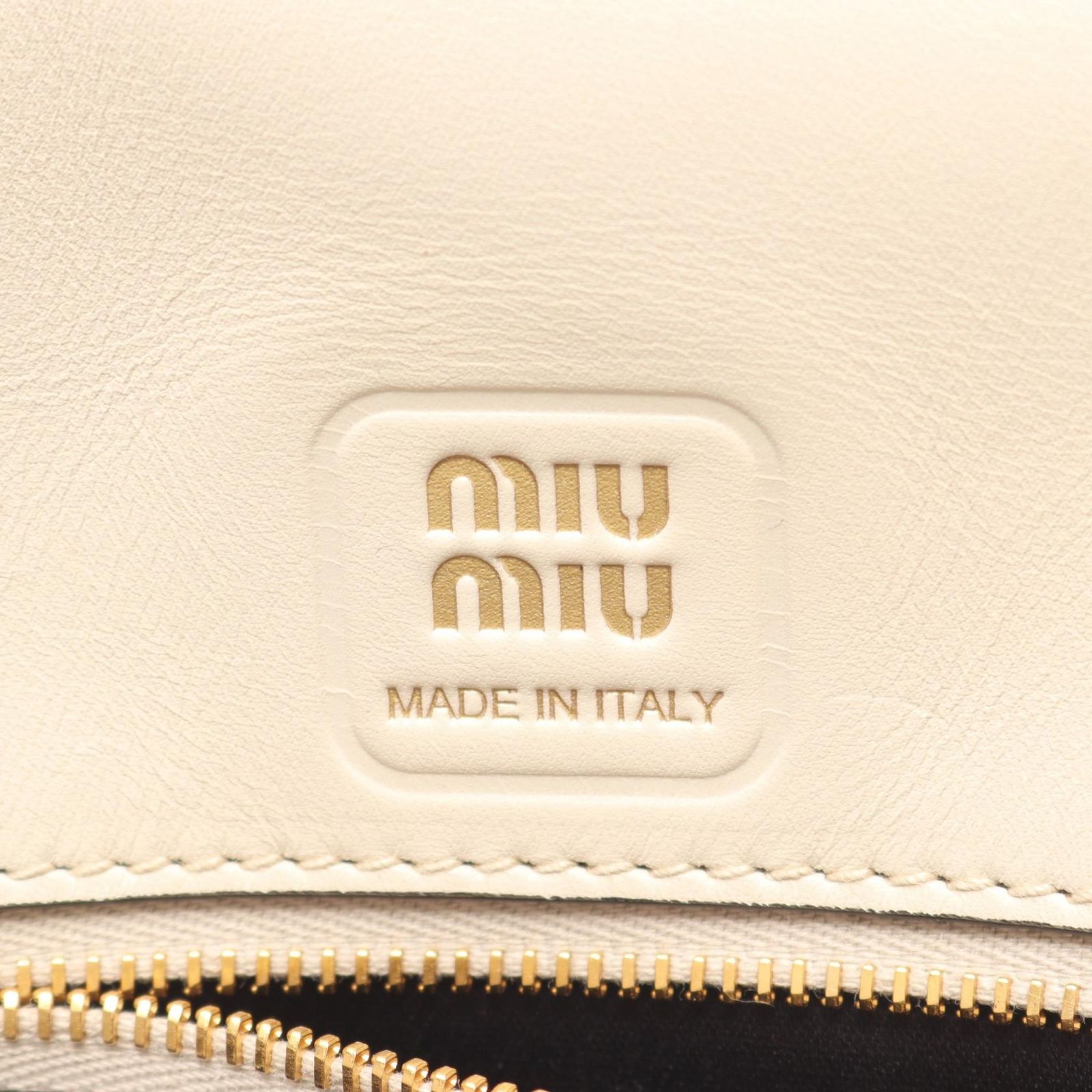 Miu Miu ミュウ ミュウ CRM FINE CALF ペニー ハンドバッグ - メルカリ