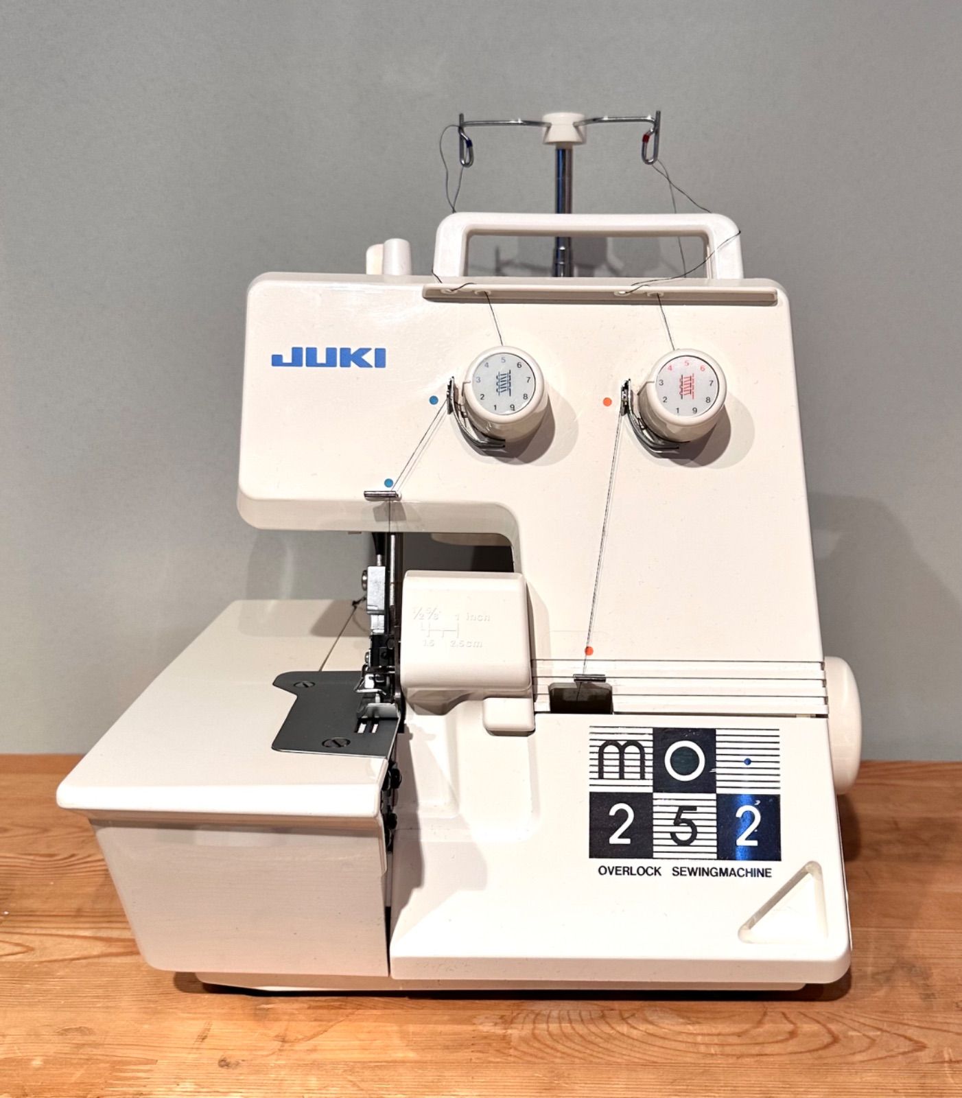 JUKI MO-252 1本針・2本糸ロックミシン - メルカリ