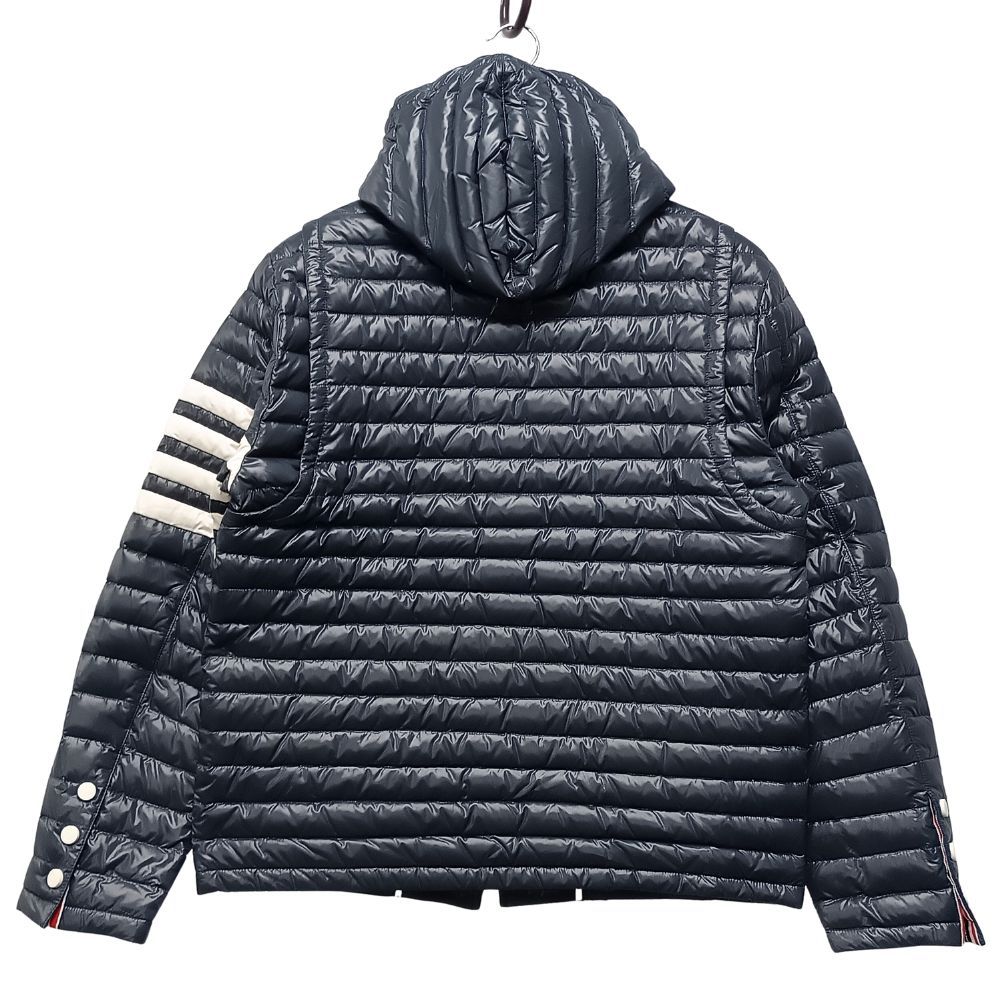 THOM BROWNE トムブラウン 品番 MJD022X 4BAR ダウン入り ナイロン