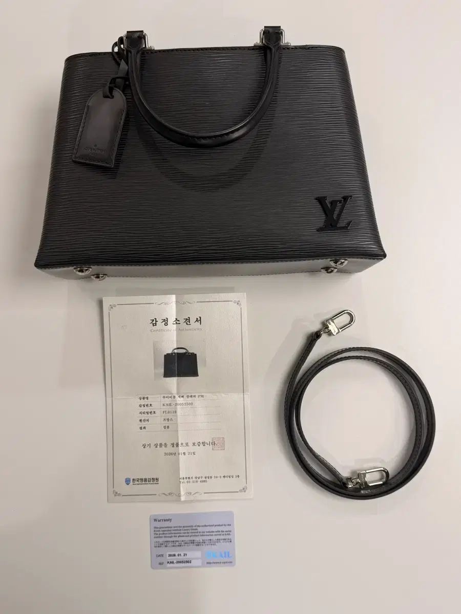 【中古】ルイヴィトン　エピパース ルイヴィトン エピ クレバー PM 出品 - メルカリ