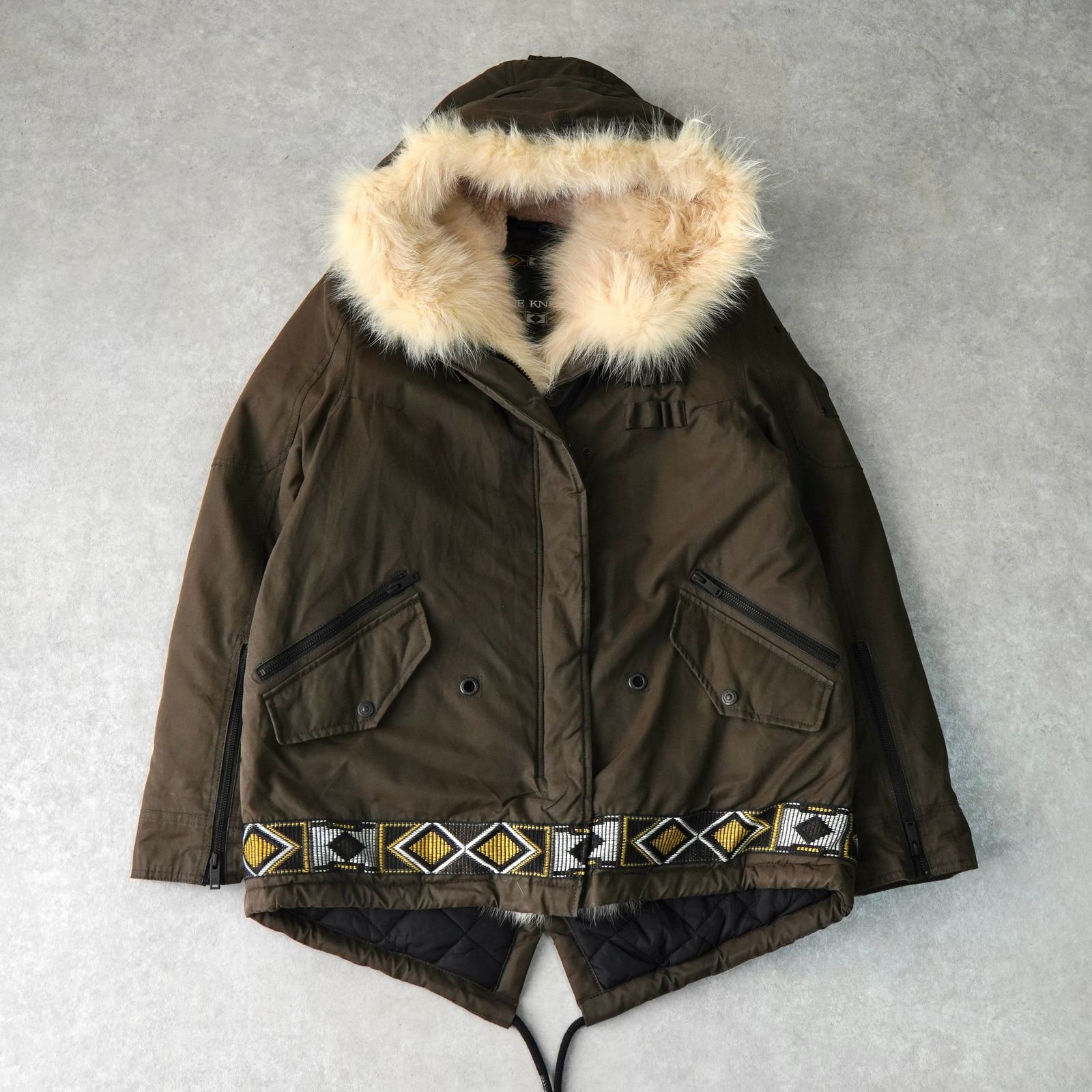 5月末まで20％OFFのこの価格】ムースナックルズ ファー キルティング 