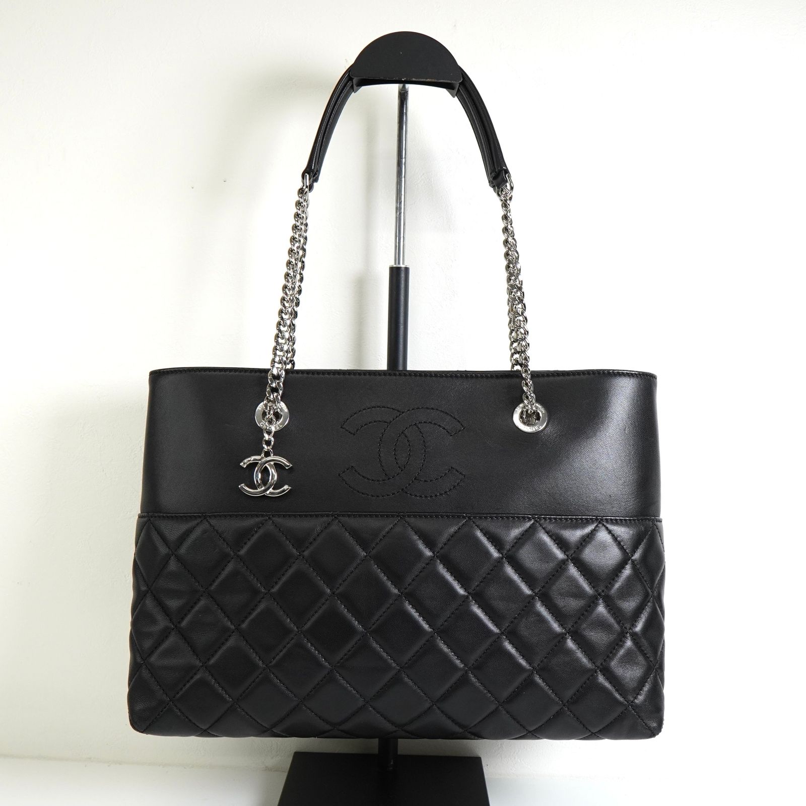 シャネル ココマーク マトラッセ ラムスキン チェーン トートバッグ