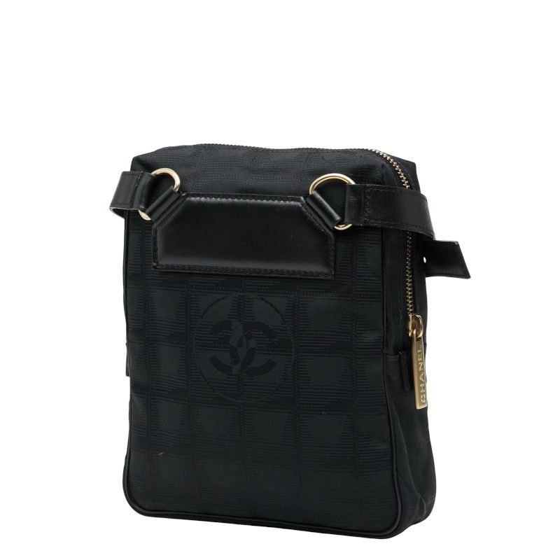 シャネル ニュートラベルライン 斜め掛け ショルダーバッグ ブラック