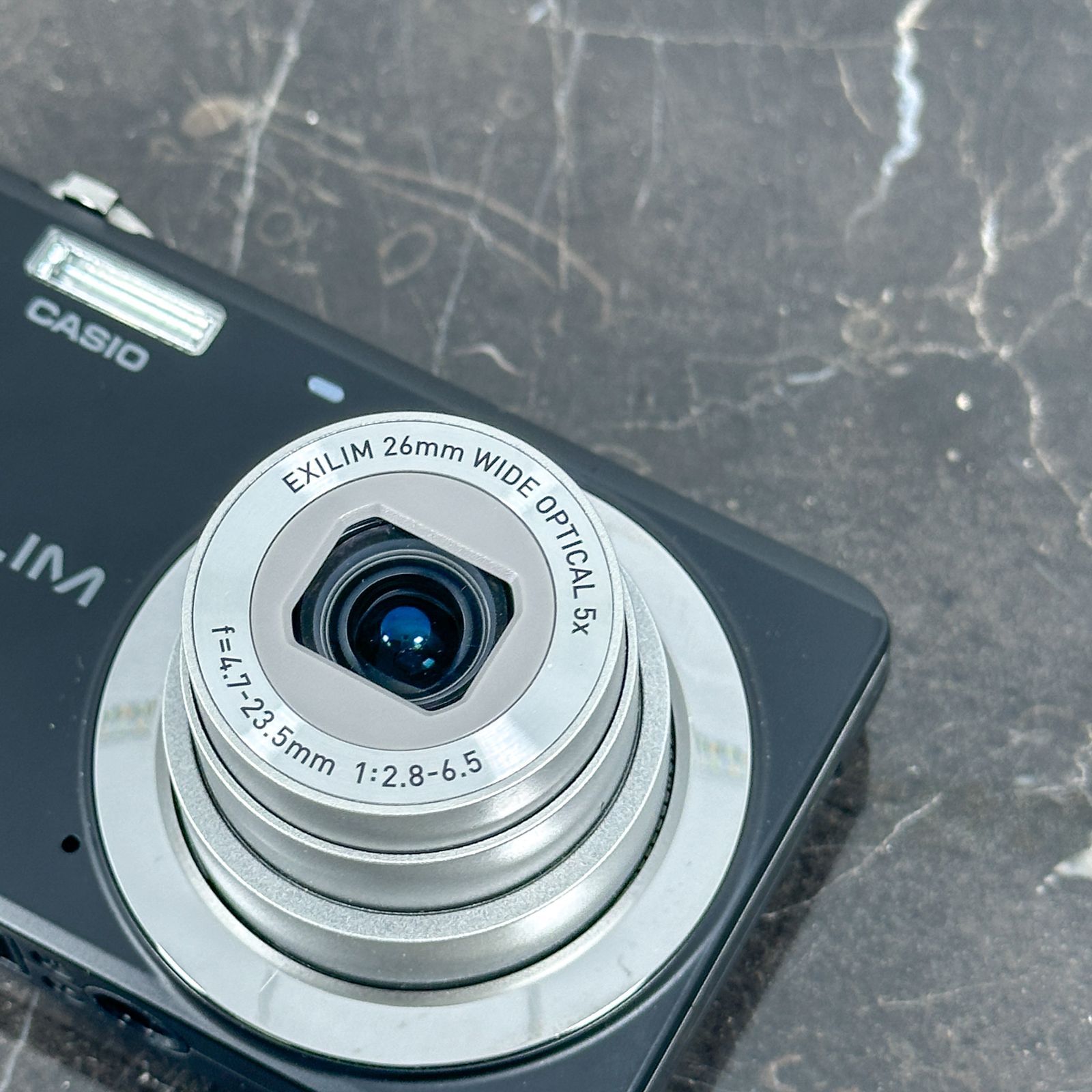 美品】CASIO EXILIM EX-ZS5 ブラック 1410万画素 CCD 光学5倍ズーム 