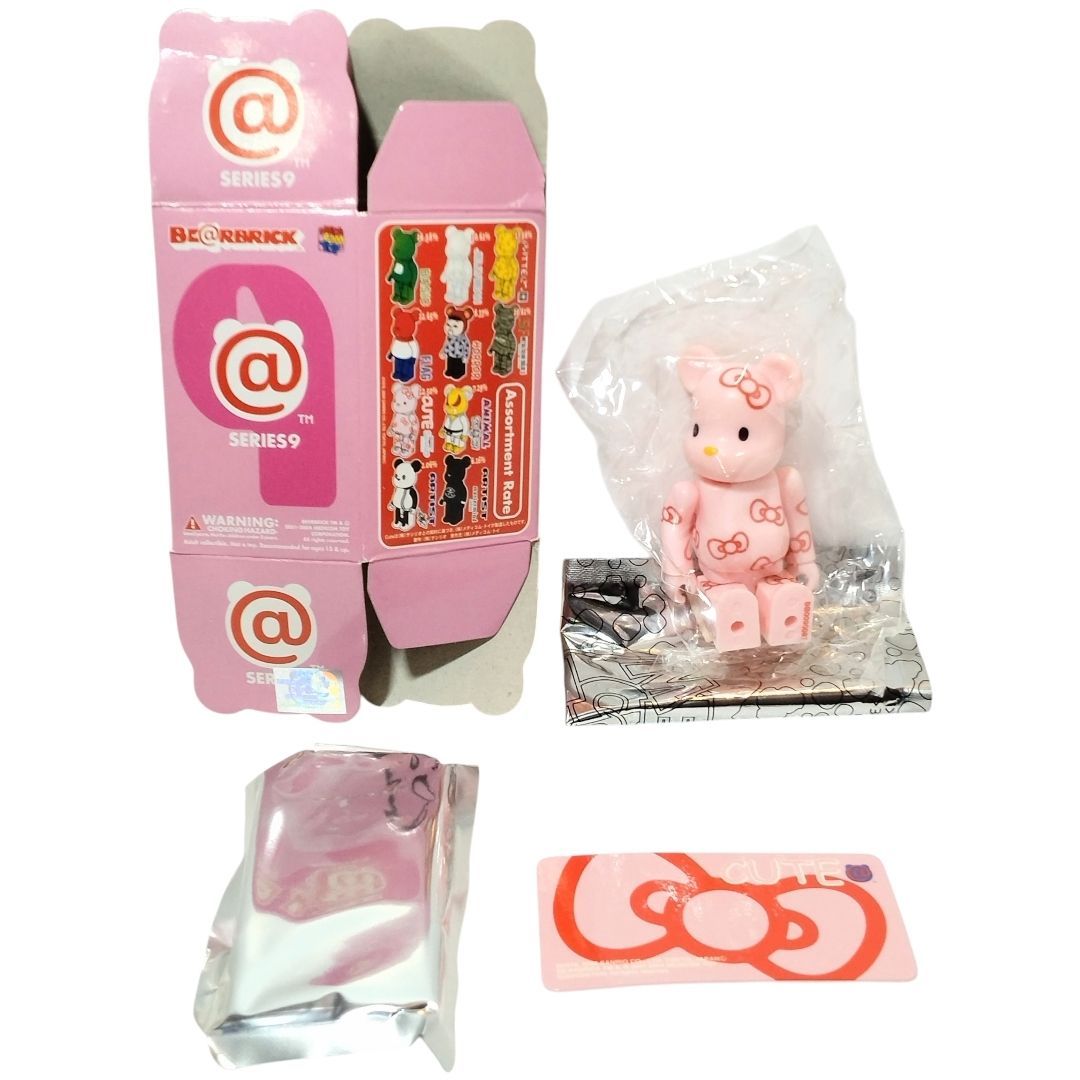 ベアブリックシリーズ9 　表裏CUTE HELLO KITTY　2体 ベアブリックシリーズ9 表裏CUTE HELLO KITTY 2体 - メルカリ