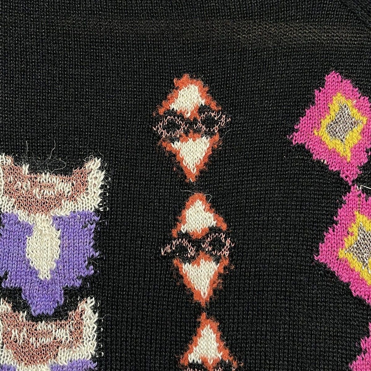 美品！エトロETRO長袖タートルネックニットセーター40黒 美品！エトロETRO長袖タートルネックニットセーター40黒 ETRO 黒