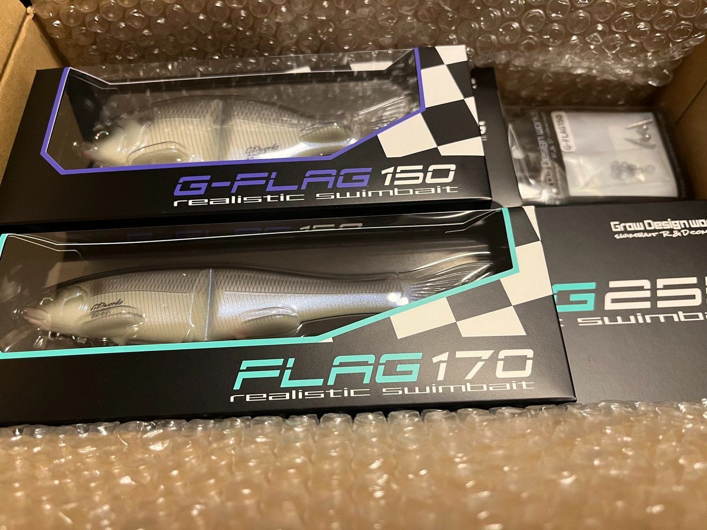 MONSTER 2026 LIMITED COLOR BOX グローデザインワークス フラッグ170