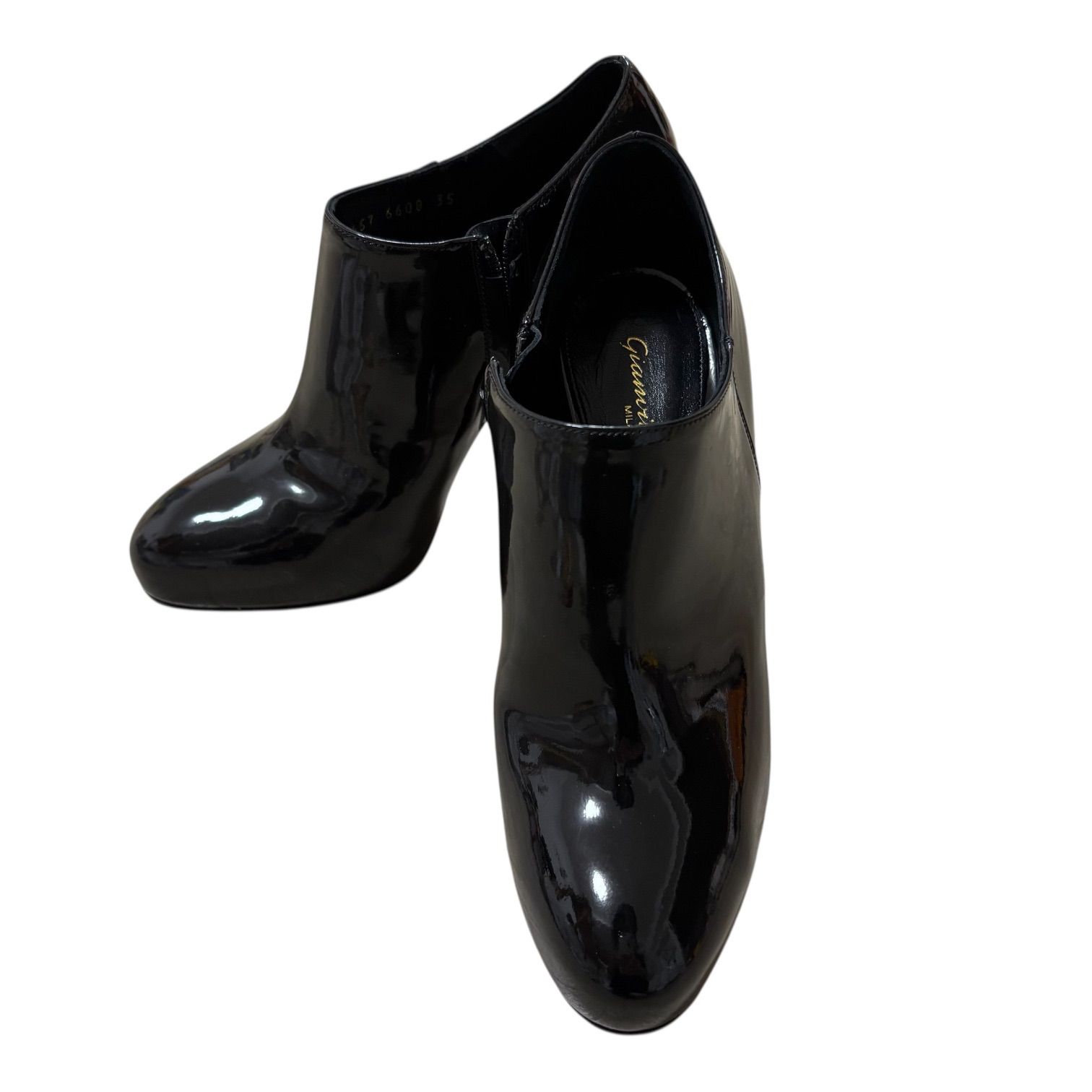 Gianvito Rossi ジャンヴィトロッシ エナメル ブーティ ショートブーツ 