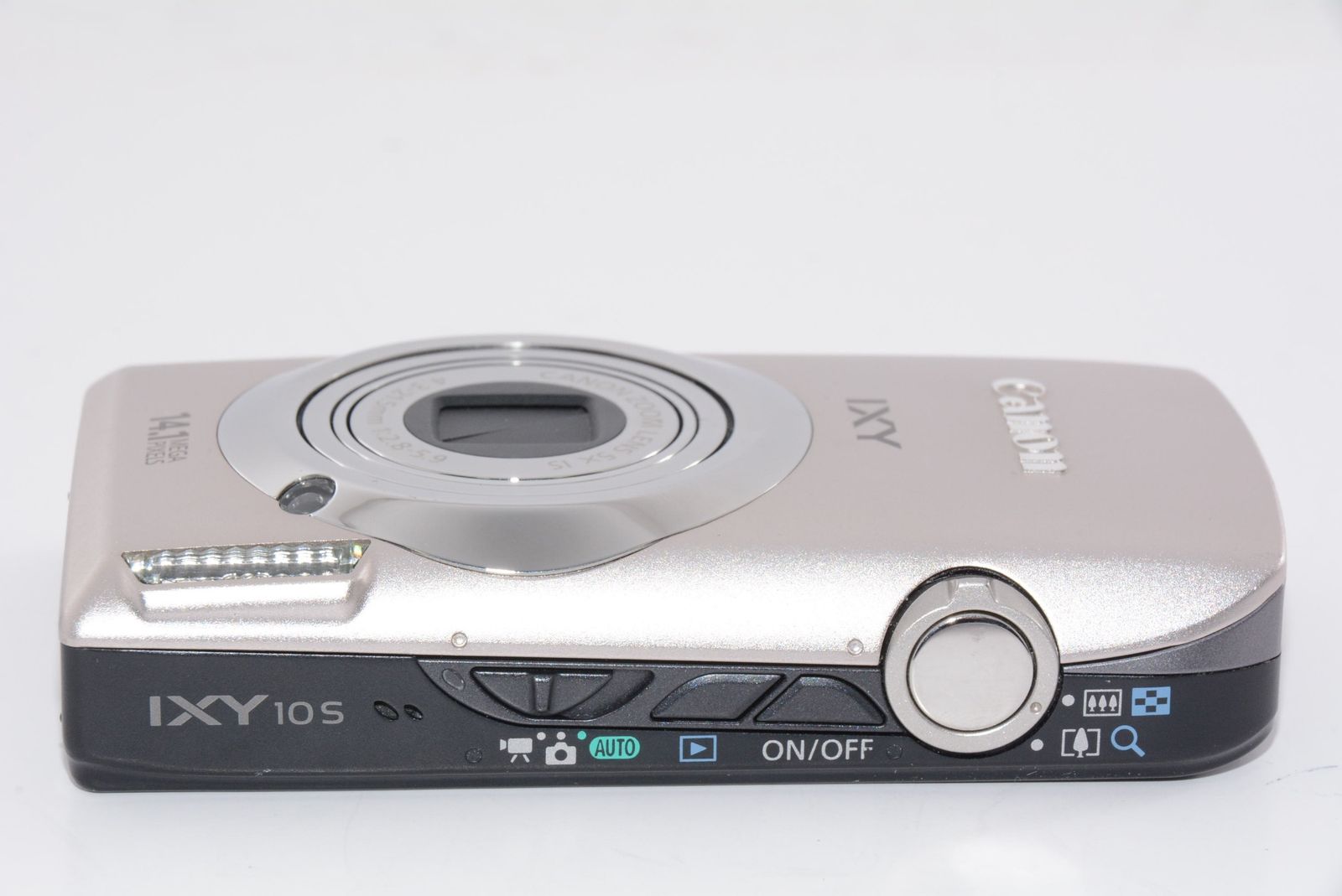 外観特上級】Canon デジタルカメラ IXY 10S シルバー - メルカリ