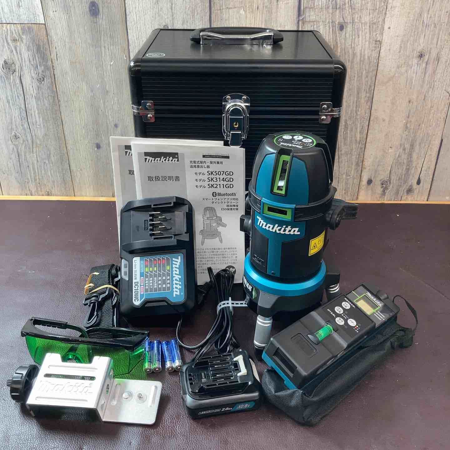 【美品】マキタ(makita) コードレスグリーンレーザー墨出し器 SK211GDZ 矩・横 受光器 バッテリー付属【東大和店】