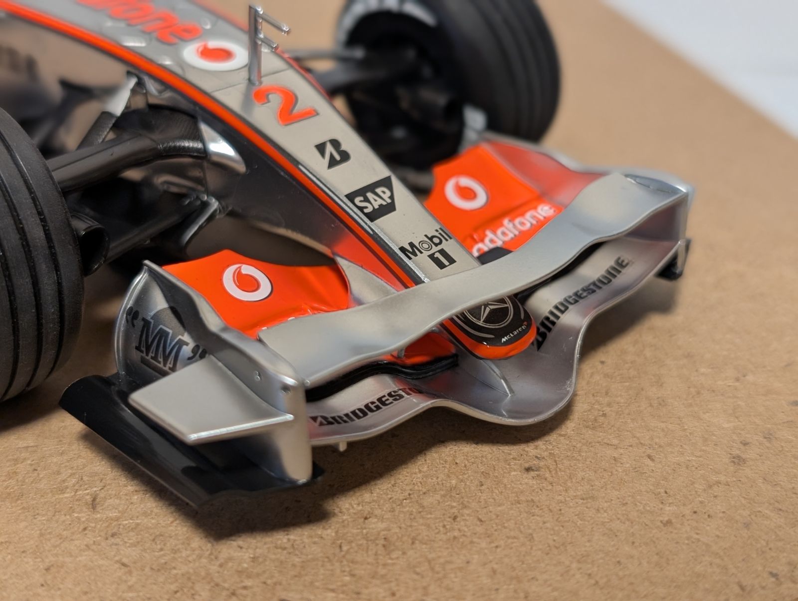 ルイス ハミルトンMP4-22 2007カナダGP優勝　限定品 初優勝モデル1/18ミニチャンプス マクラーレンMP4/22ルイス