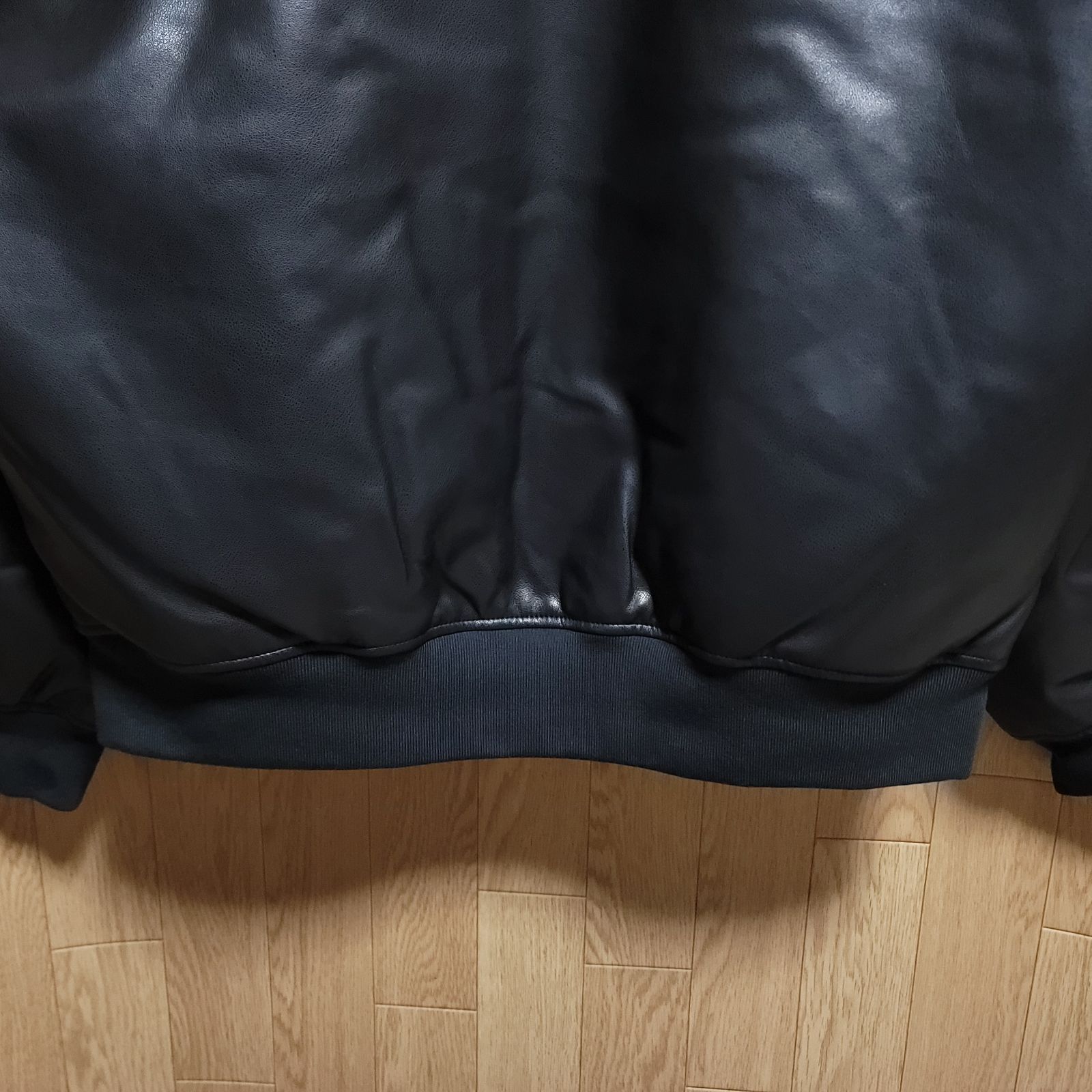 XLサイズ】GU ウォームパデッドフライトジャケット ブラック - メルカリ