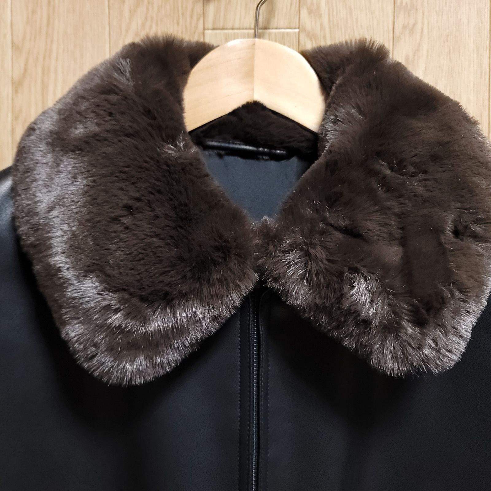 XLサイズ】GU ウォームパデッドフライトジャケット ブラック - メルカリ