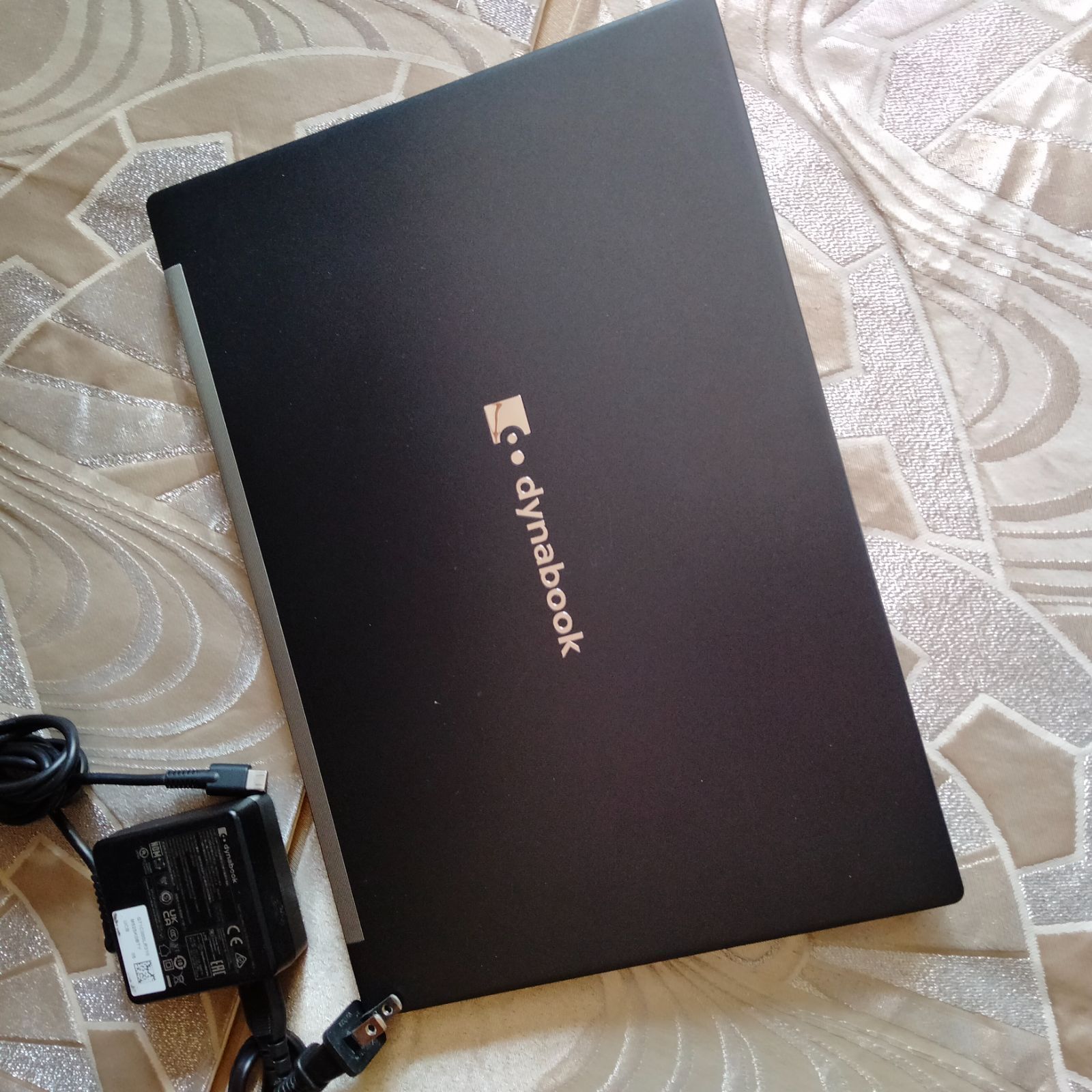 256G 11世代 i5 1135G7 1920x1080 G83HV-東芝 13インチ FHD PSS03