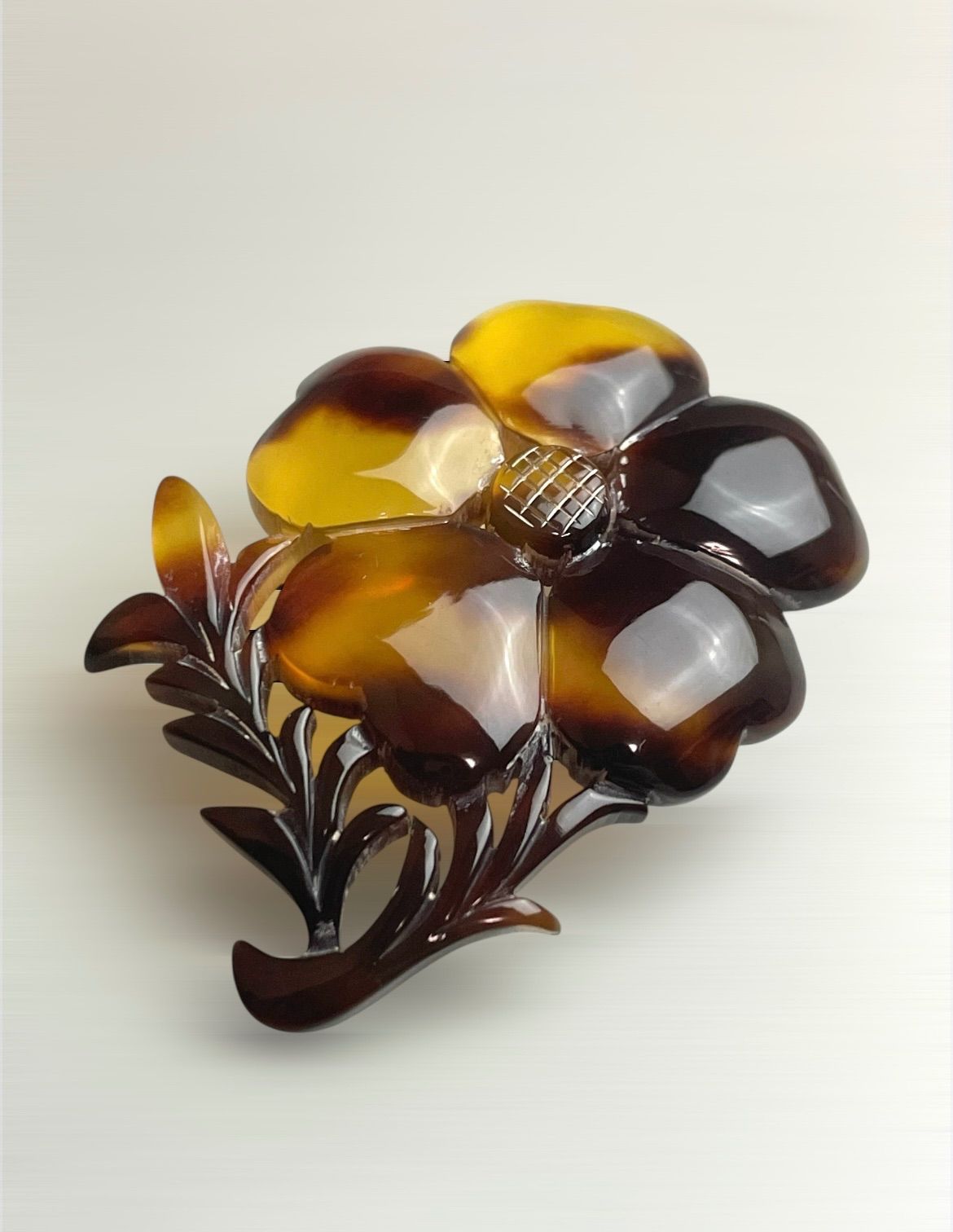 本鼈甲 ブローチ 花 極美品】本鼈甲 ブローチ 茨布（ばらふ）大振り 花モチーフ 伝統工芸