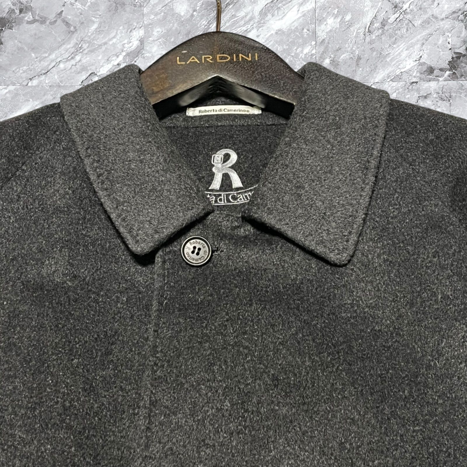 極美品 Roberta di Camerino ロベルタディカメリーノ ステンカラー