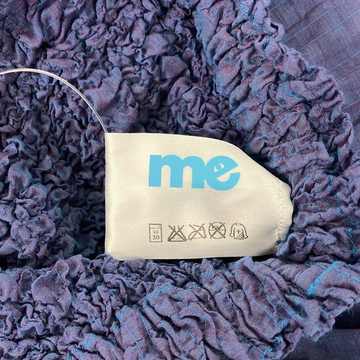 me ISSEY MIYAKE 2way スカート　ベアトップ　刺繍　シワ加工 me ISSEY MIYAKE 2way スカート ベアトップ 刺繍 シワ加工