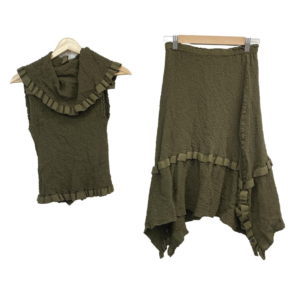 me by ISSEY MIYAKE イッセイミヤケ　スカート me 巻きスカートイッセイミヤケ