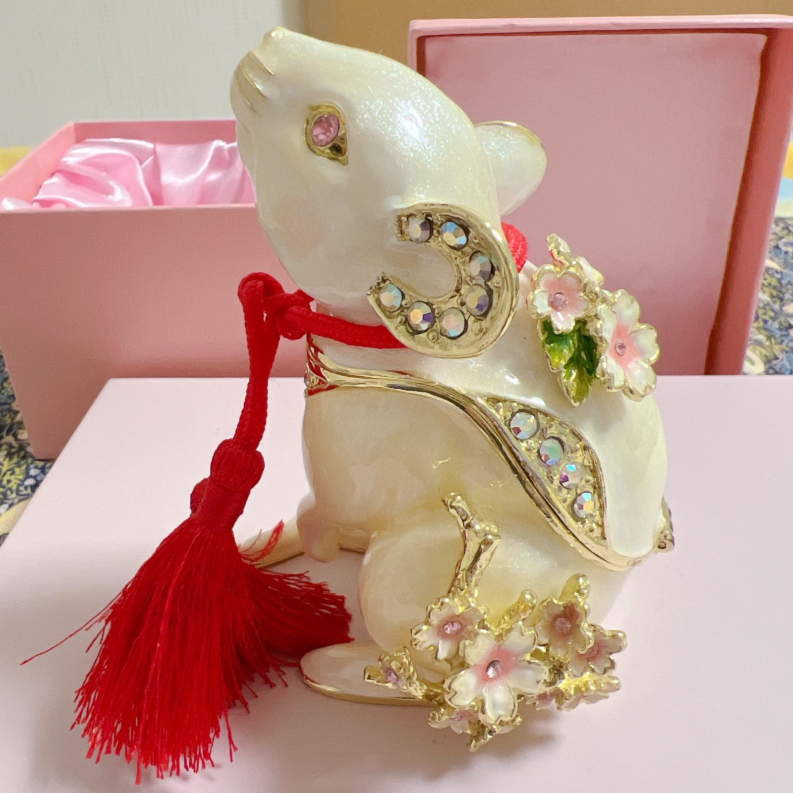美品】ピィアース ジュエリーボックス 宝来 福ねずみ 白 子 ねずみ 桜