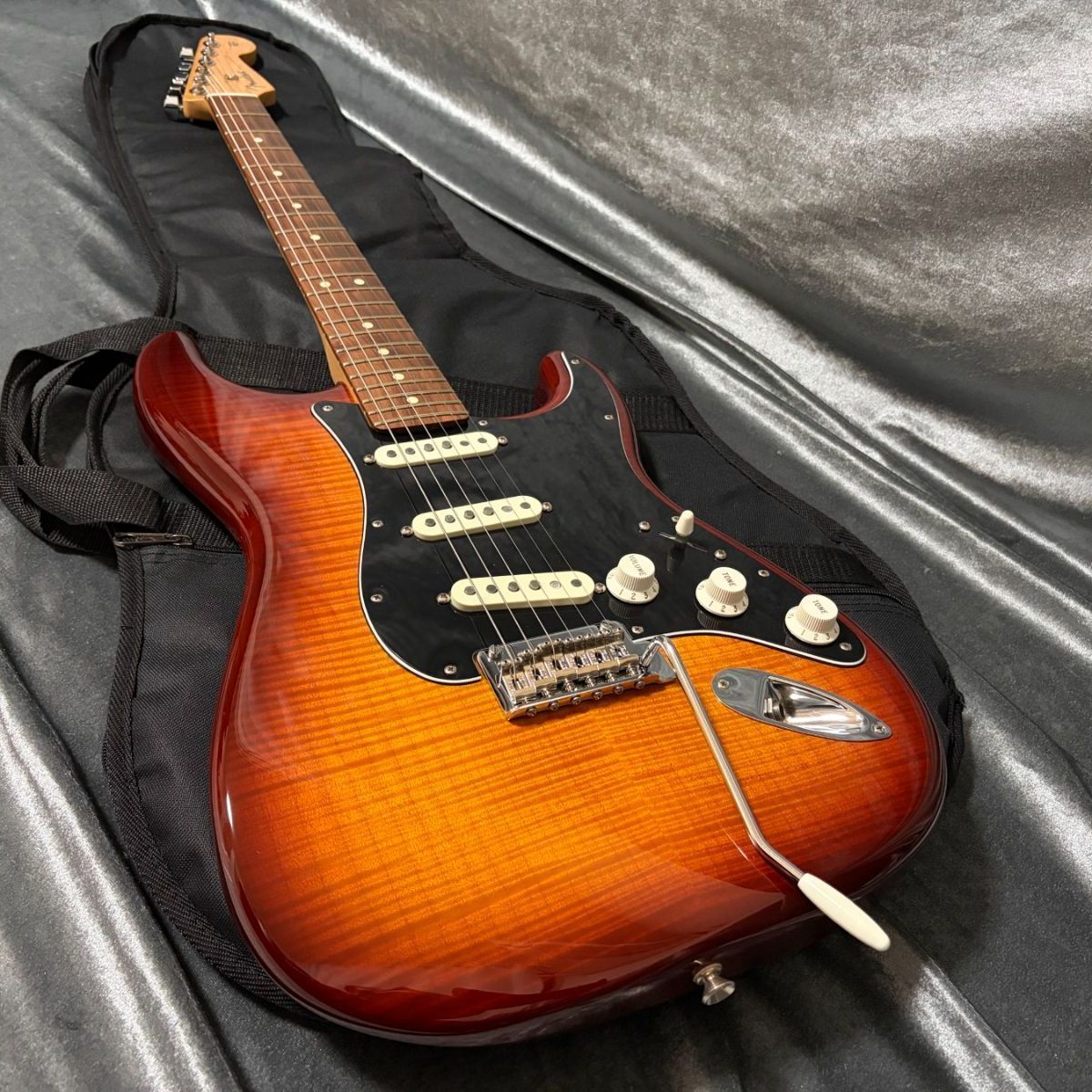 ☆美品 Fender Mexico Player Stratocaster Plus Top フレイムメイプル 