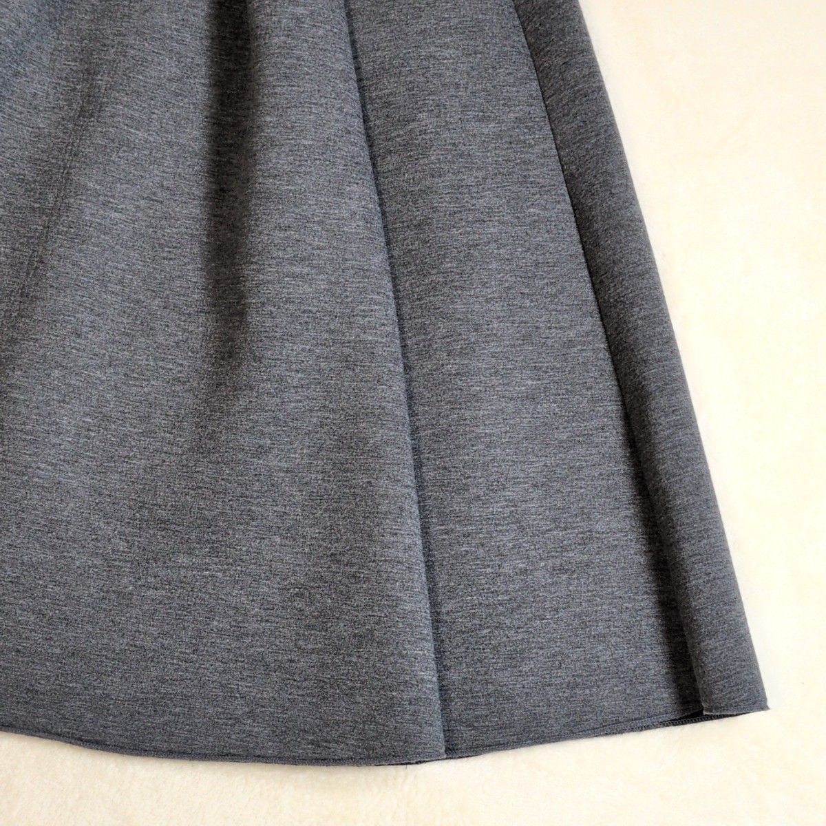 ヴィヴィアンタム　膝丈スカート　ドラゴン　　サイズ　38 希少✨ VIVIENNE TAM ヴィヴィアンタム ドラゴン刺繍付ボンディング