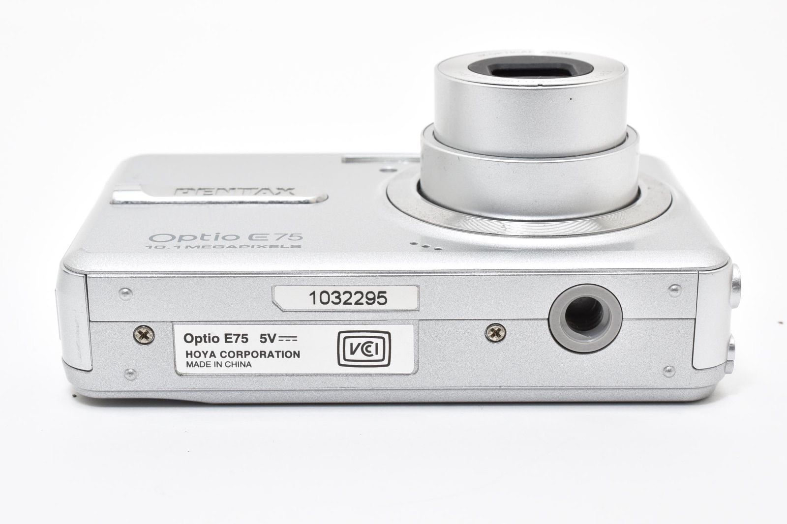 ペンタックス　Optio   E75  シルバー ペンタックス PENTAX Optio E75 シルバー コンパクトデジタルカメラ