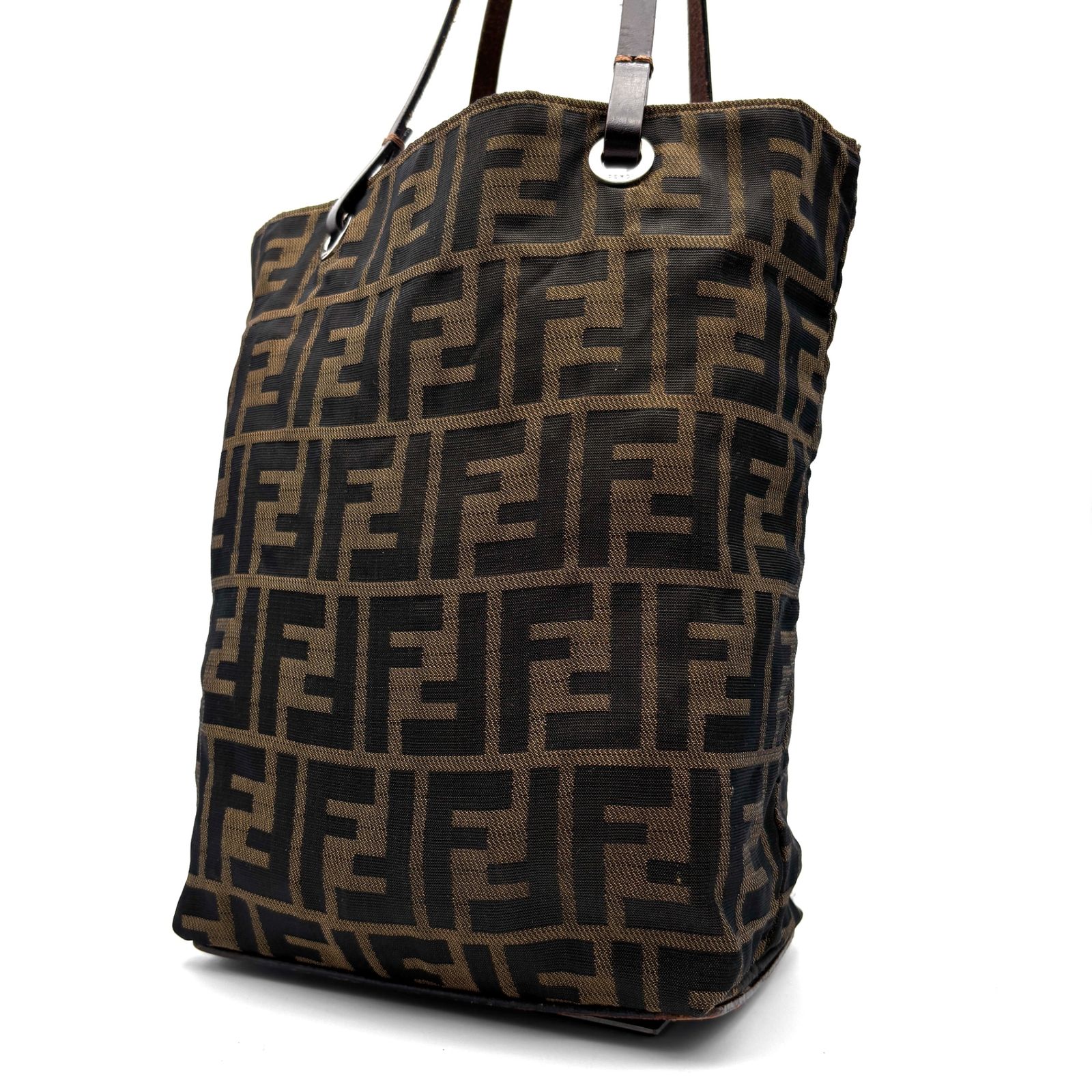 FENDI ズッカ　ズッキーノ ハンドバッグ トートバッグ　レザー　ロゴ 正規品・廃盤 FENDI フェンディ ハンドバッグ トートバッグ ズッカ