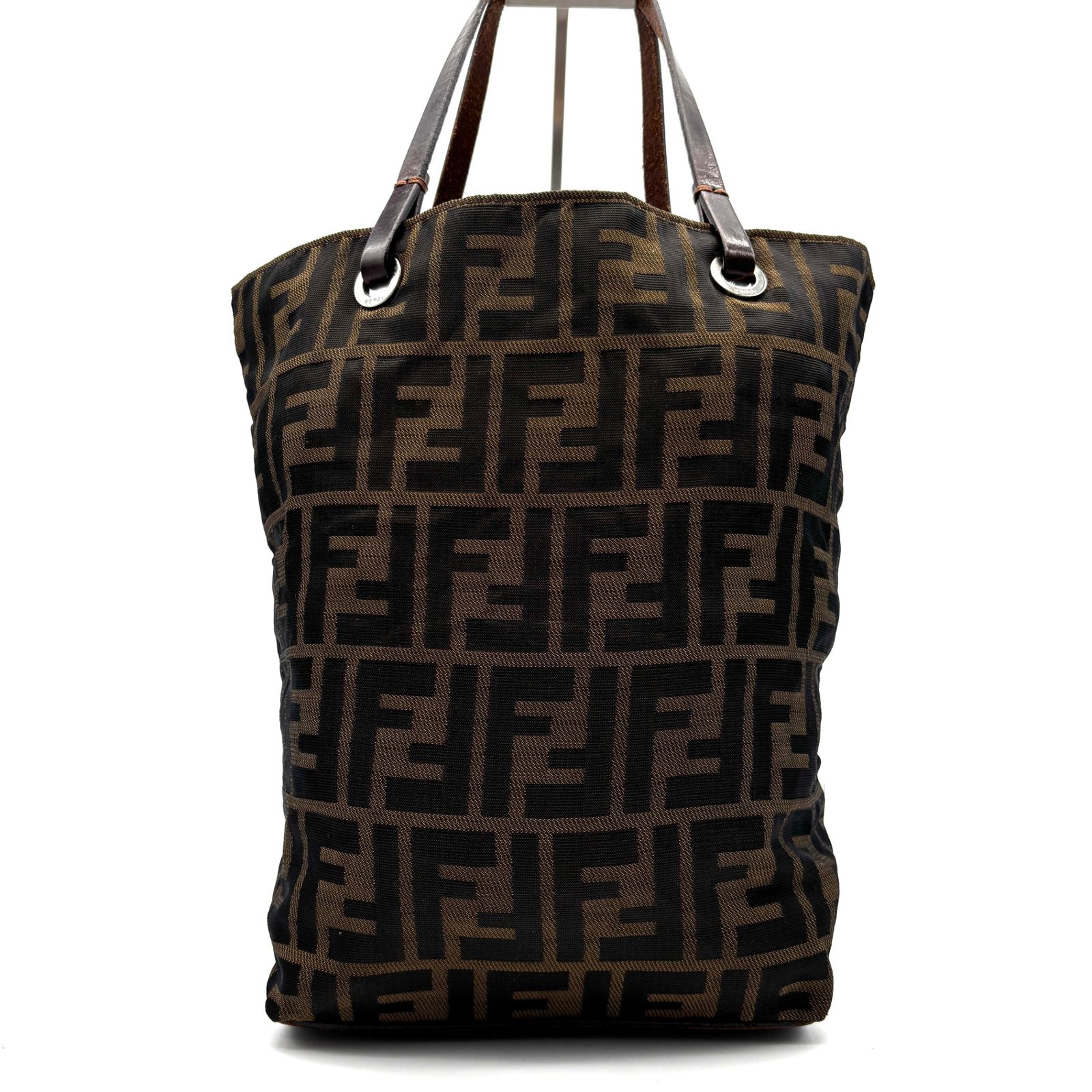 正規品・廃盤 FENDI フェンディ ハンドバッグ トートバッグ ズッカ