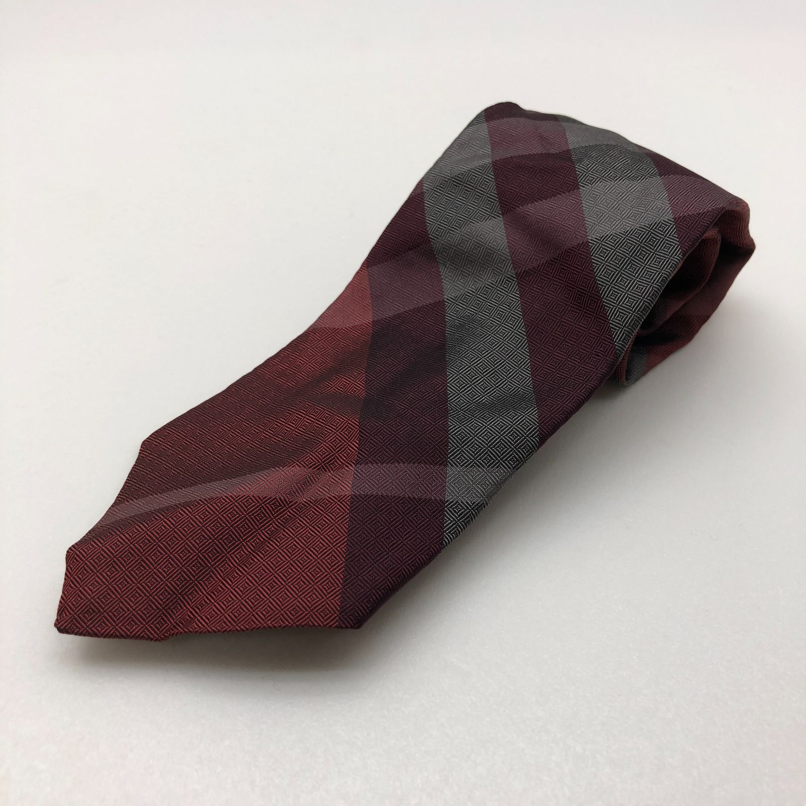 BURBERRY LONDON ネクタイ シルク100％ 絹 レッド 赤 グレー