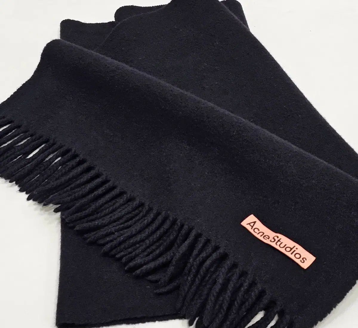 Acne Studios アクネストゥディオズ マフラー ブラック CA0086 - メルカリ