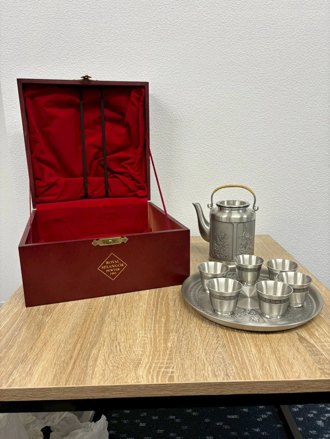 Yahoo!オークション -「selangor ポット」(錫製) (金属工芸)の落札相場