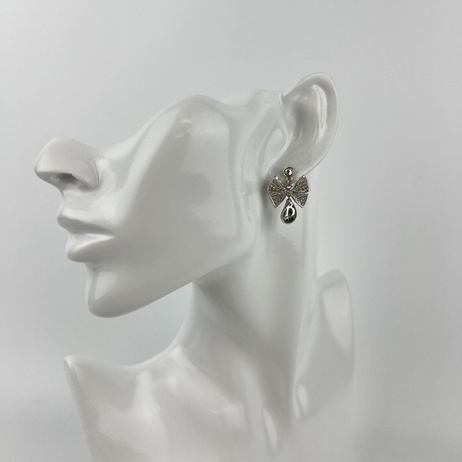 【Dior】リボンモチーフピアス 中古】Christian Dior クリスチャンディオール アクセサリー リボン