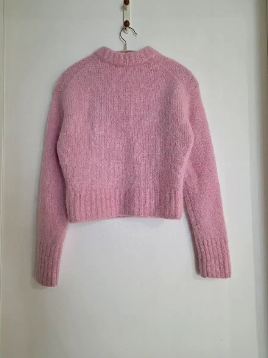 COS ピンク色 クロップドニットセーター XSサイズ - メルカリ