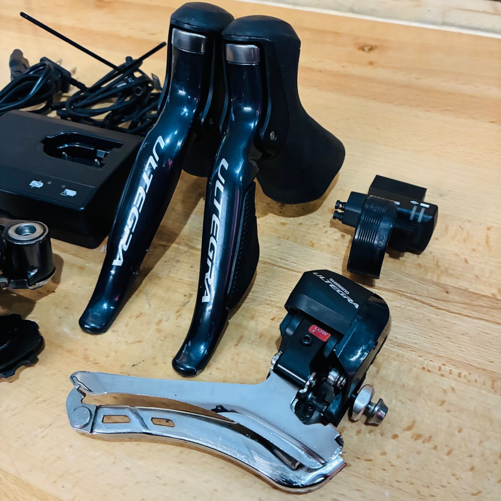 良品】 シマノ アルテグラ Di2 6870 2×11s グループセット SHIMANO