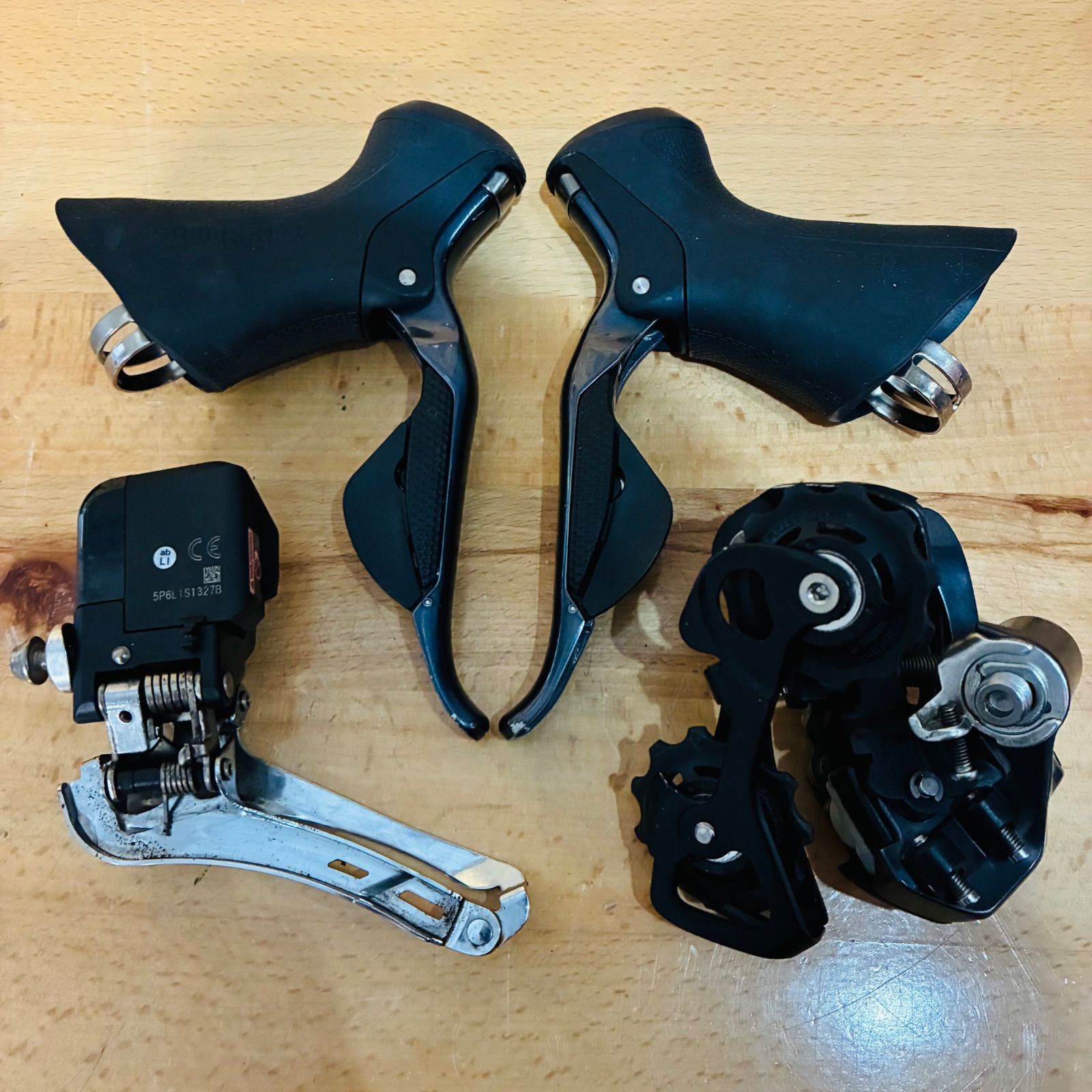 良品】 シマノ アルテグラ Di2 6870 2×11s グループセット SHIMANO 良品】 シマノ アルテグラ Di2 6870 2×11s グループセット SHIMANO