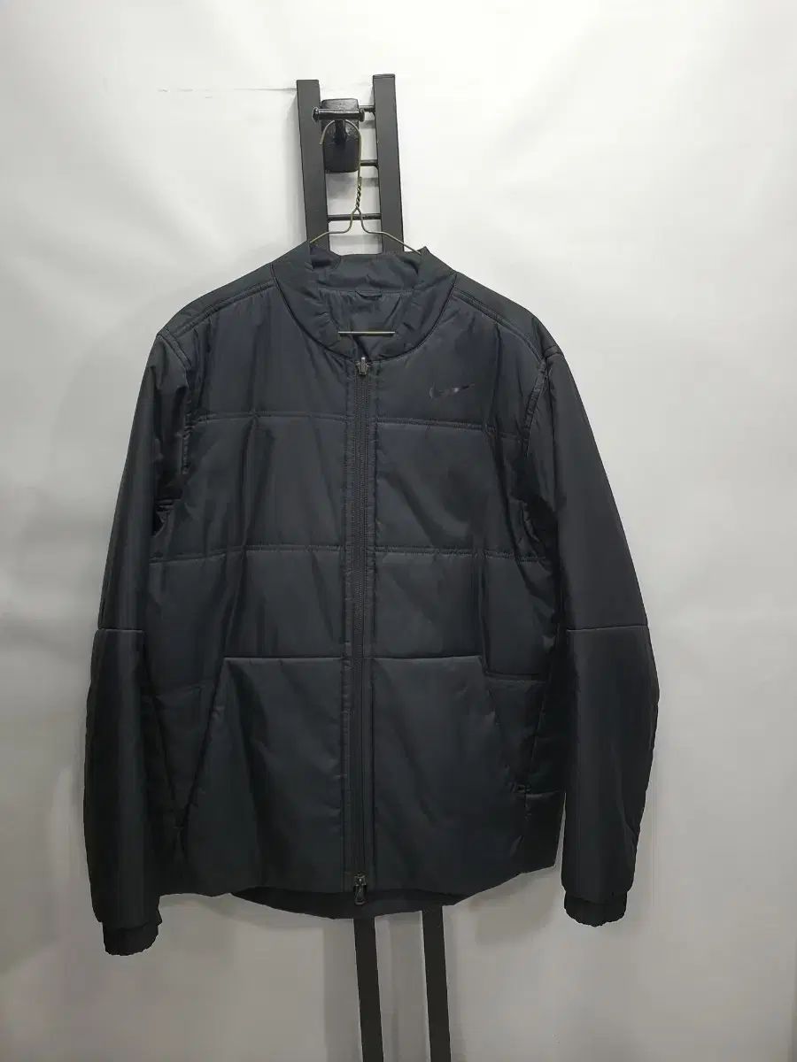 ナイキ ゴルフ 軽量 ダウン コア ブルゾン ジャケット ブラック xl