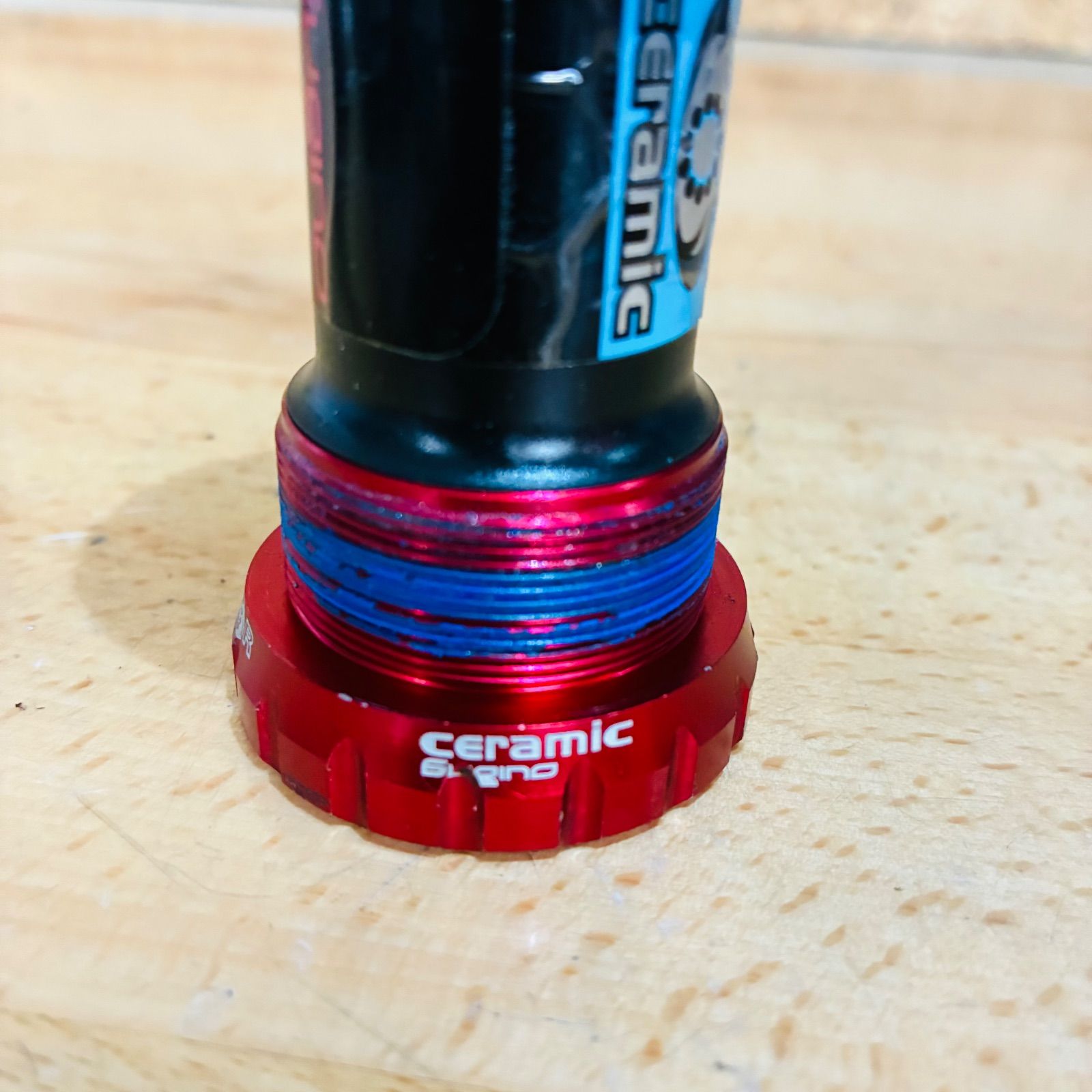 中古】 SUGINO ceramic ネジ切り ボトムブラケット BSA JIS BC1.37×24T