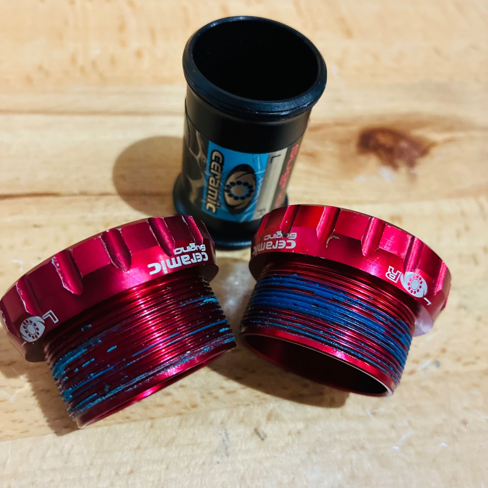 中古】 SUGINO ceramic ネジ切り ボトムブラケット BSA JIS BC1.37×24T