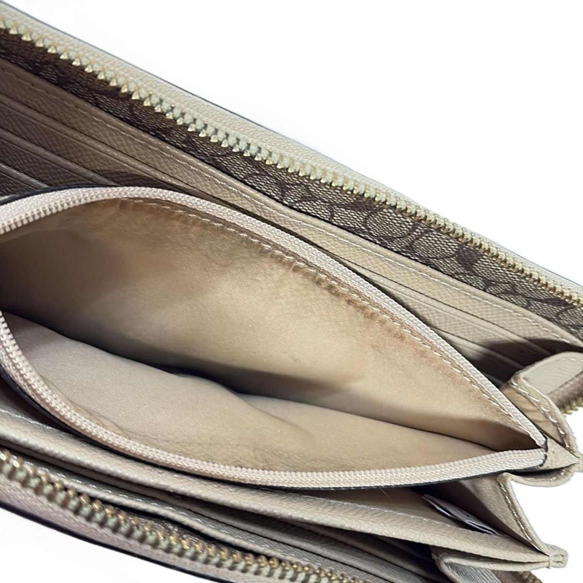 COACH(コーチ) 長財布 - F52648 ベージュ レザー - メルカリ