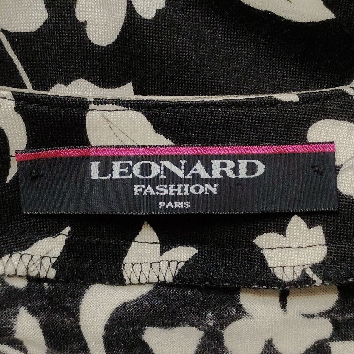 【レオナール/LEONARD】【XL.LL】ロングカーディガン　ブラック　花柄 LEONARD - LEONARD(レオナール) カーディガン サイズLL レディース