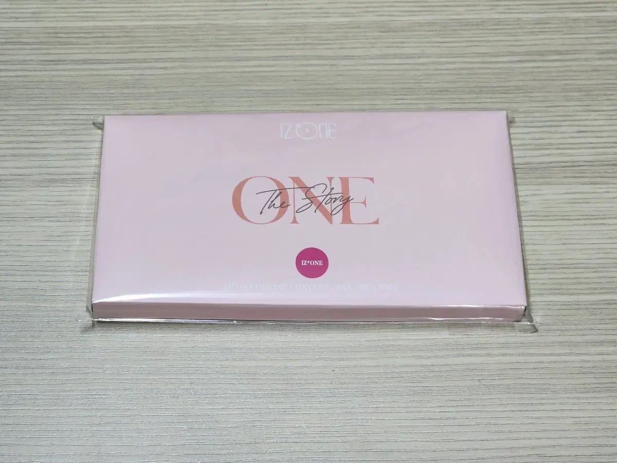IZ*ONE(アイズワン) - メルカリ